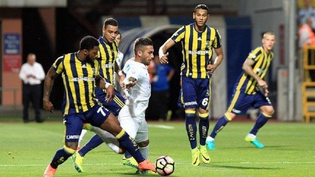 Fenerbahçe Şampiyonluğu Kasımpaşa’da Bıraktı