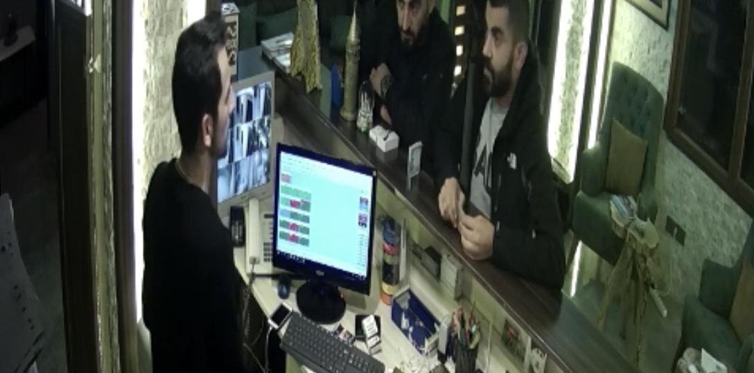 ABD’li turisti otel odasında gasp ettiler
