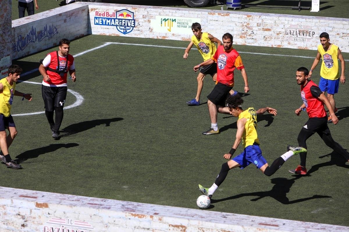 Red Bull Neymar Jr’s Five’ta en iyi sokak futbolcuları belli oluyor