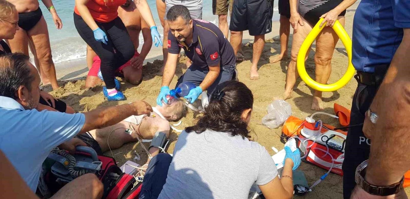 Alanya’da boğulan adam hayata döndürüldü