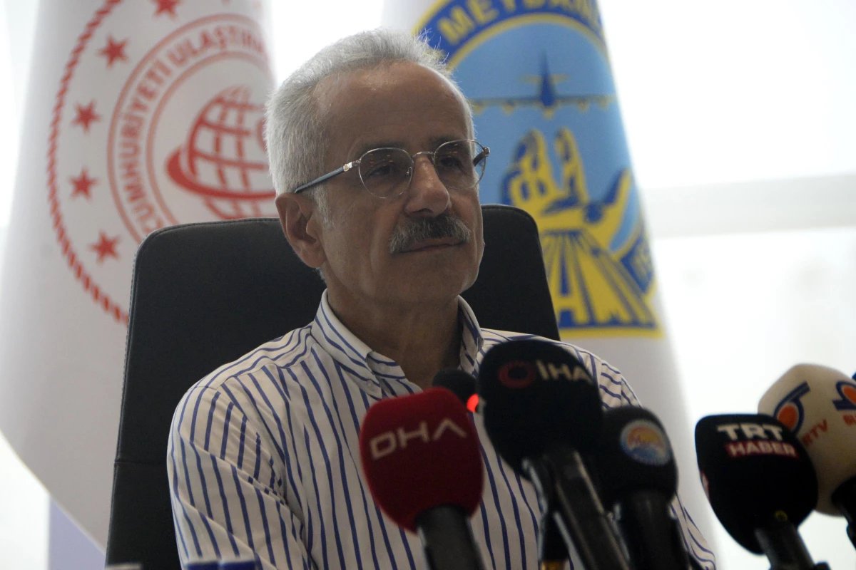 Bakan Uraloğlu’ndan Instagram açıklaması: Ufak ayrıntılar kaldı, biz de gerçekten bir an önce çözelim istiyoruz
