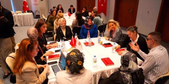 Şehit aileleri ve gaziler, “Yas Süreci ve Yeniden Hayata Tutunmak” projesiyle bir araya geldi