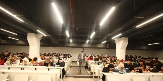Ankara’da Profesyonel Fotoğrafçılık Kursu: Sanatınızı Geliştirin!