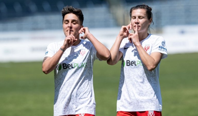 kadinlar-futbol-super-liginde-sampiyon-abb-fomget-JShuw6zP.jpg